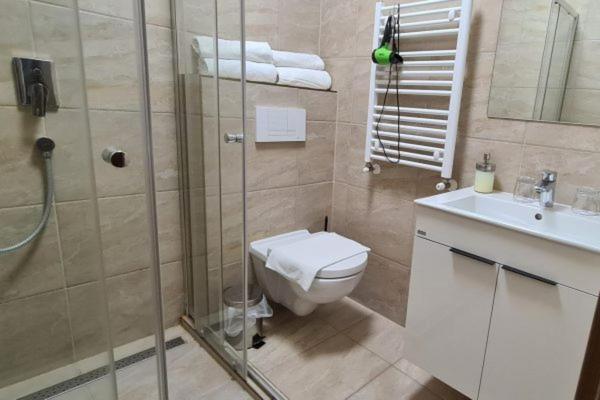 Korona Panzio Bed & Breakfast Hatvan Ngoại thất bức ảnh